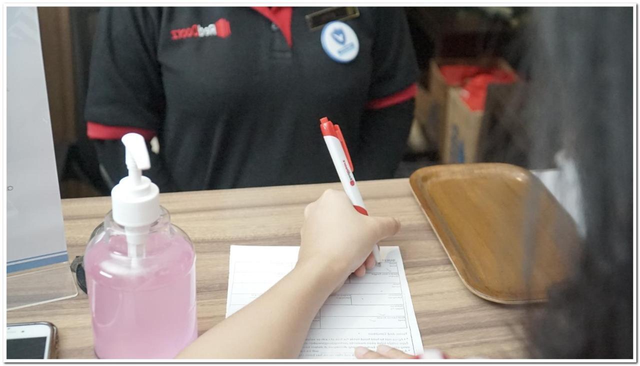 Reddoorz Plus Near Chadstone Mall Bekasi Eksteriør billede