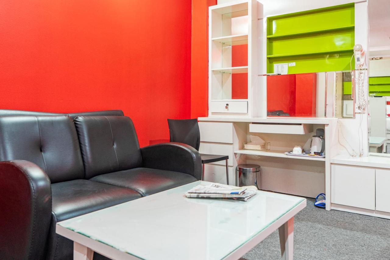 Reddoorz Plus Near Chadstone Mall Bekasi Eksteriør billede